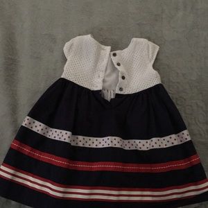 Baby girls dress size 24 mo